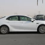 LHD - TOYOTA CAMRY 2.5L HYBRID GLE 2023 MODEL YEAR - WITH SUNROOF - Thumbnail 2