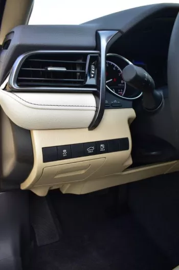 2023 MODEL TOYOTA CAMRY GLE-X 2.5L PETROL AUTOMATIC