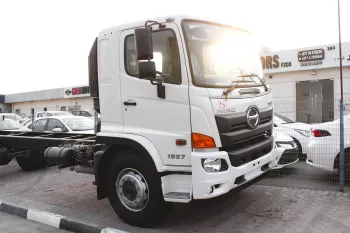 HINO TRUCK 500 1927 SERIES 19 TONS CAB & CHASSIS