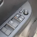 LHD - TOYOTA HILUX 2.4L DIESEL 4WD DOUBLE CAB ACTIVE  AUTO GREY  2023 - Thumbnail 7
