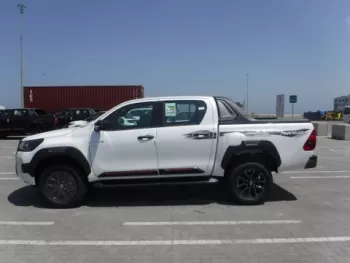LHD - TOYOTA HILUX 4.0L PETROL DOUBLE CAB 4WD ADVENTURE AUTO 2024 MODEL YEAR