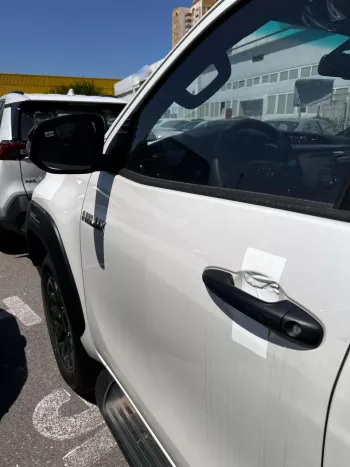 LHD - TOYOTA HILUX 2.8L DIESEL DOUBLE CAB 4 X 4 FULL SPEC AUTO  - EURO - 5
