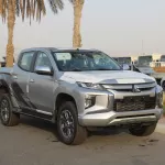 MITSUBISHI L200 DOUBLE CAB 2.4L DIESEL 4WD 4DOORS 2023 SILVER - Thumbnail 3