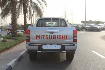 MITSUBISHI L200 DOUBLE CAB 2.4L DIESEL 4WD 4DOORS 2023 SILVER