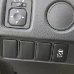 MITSUBISHI L200 DOUBLE CAB 2.4L DIESEL 4WD 4DOORS 2023 SILVER - Thumbnail 10