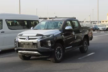 MITSUBISHI L200 DOUBLE CAB 2.4L DIESEL 4WD 4DOORS 2023 BLACK