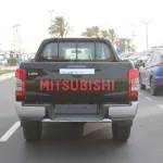 MITSUBISHI L200 DOUBLE CAB 2.4L DIESEL 4WD 4DOORS 2023 BLACK - Thumbnail 5