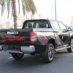MITSUBISHI L200 DOUBLE CAB 2.4L DIESEL 4WD 4DOORS 2023 BLACK - Thumbnail 7