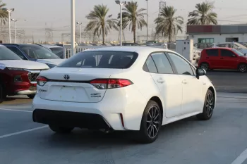 TOYOTA LEVIN SPORT 1.8L HYBRID FWD 2023 WHITE