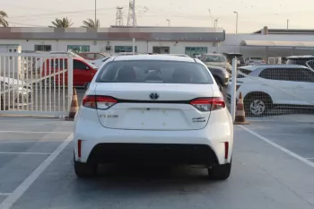 TOYOTA LEVIN SPORT 1.8L HYBRID FWD 2023 WHITE