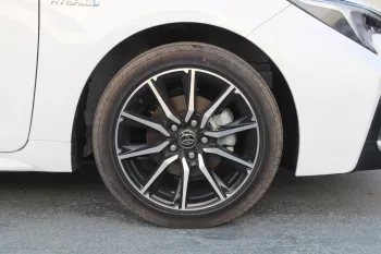 TOYOTA LEVIN SPORT 1.8L HYBRID FWD 2023 WHITE