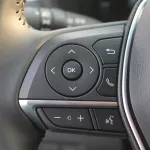 Toyota Venza 2.5L Petrol v4 AWD 2023 GOLD COLOR - Thumbnail 9