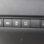 Toyota Venza 2.5L Petrol v4 AWD 2023 GOLD COLOR - Thumbnail 8