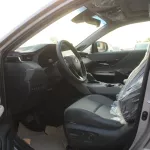 Toyota Venza 2.5L Petrol v4 AWD 2023 GOLD COLOR - Thumbnail 19