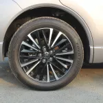Toyota Venza 2.5L Petrol v4 AWD 2023 GOLD COLOR - Thumbnail 26