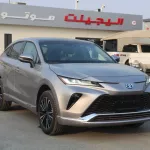 Toyota Venza 2.5L Petrol v4 AWD 2023 GOLD COLOR - Thumbnail 3