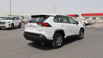 TOYOTA RAV4 2.5Ltr ,4X2 Basic Option 2023YM