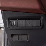 2023 TOYOTA COROLLA CROSS 1.8L PETROL HEV AT – BLACK - Thumbnail 6