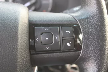 Toyota Hilux 2.7L Petrol 4wd 2023 white