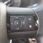 Toyota Hilux 2.7L Petrol 4wd 2023 white - Thumbnail 8