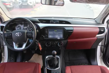 Toyota Hilux 2.7L Petrol 4wd 2023 white