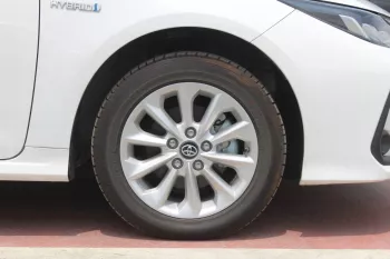 Toyota Corolla 1.8L HYBRID FWD 2023 WHITE
