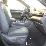 Toyota Crown Kluger E-four 2.5L Petrol awd 2023 black - Thumbnail 10
