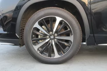 Toyota Crown Kluger E-four 2.5L Petrol awd 2023 black