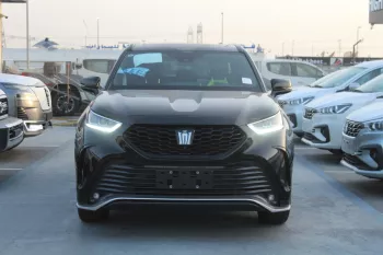 Toyota Crown Kluger E-four 2.5L Petrol awd 2023 black