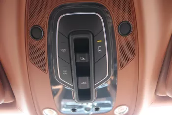 Bentley Bentayga 4.0 V8 twin-turbocharged petrol engine 2022 BRONZE
