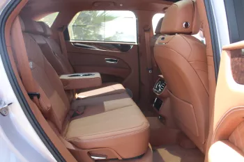 Bentley Bentayga 4.0 V8 twin-turbocharged petrol engine 2022 BRONZE