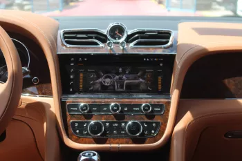 Bentley Bentayga 4.0 V8 twin-turbocharged petrol engine 2022 BRONZE