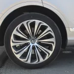 Bentley Bentayga 4.0 V8 twin-turbocharged petrol engine 2022 BRONZE - Thumbnail 25
