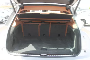 Bentley Bentayga 4.0 V8 twin-turbocharged petrol engine 2022 BRONZE