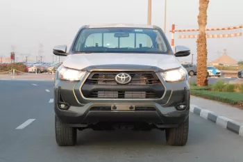 LHD - TOYOTA HILUX 2.4L DIESEL 4WD DOUBLE CAB 2023 ACTIVE MT - OXIDE BRONZE