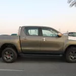 LHD - TOYOTA HILUX 2.4L DIESEL 4WD DOUBLE CAB 2023 ACTIVE MT - OXIDE BRONZE - Thumbnail 4