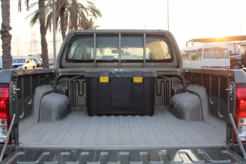 LHD - TOYOTA HILUX 2.4L DIESEL 4WD DOUBLE CAB 2023 ACTIVE MT - OXIDE BRONZE