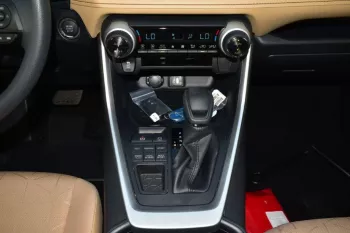 TOYOTA RAV4 XLE 2.0L PETROL AWD 5 SEATER 2023 MODEL YEAR
