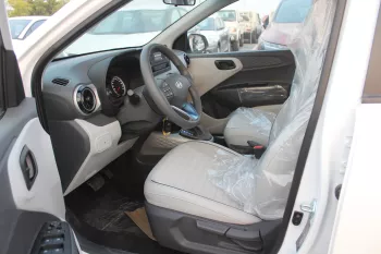 Hyundai Grand i10 1.2L Petrol fwd 2023 white hatchpack