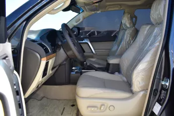 TOYOTA LAND CRUISER PRADO VXR V6 4.0L PETROL 2023 MODEL YEAR