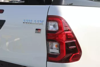 TOYOTA HILUX GR SPORT 4.0L PETROL 4WD 2023 WHITE INSIDE BLACK