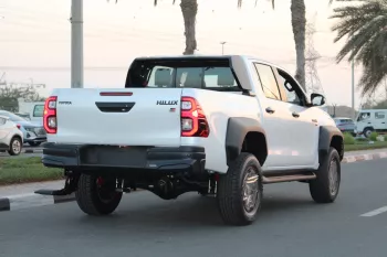 LHD - TOYOTA HILUX 125 4.0L V6 PETROL DOUBLE CAB 4X4 GR 2024 WHITE