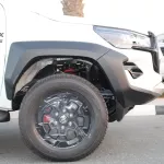 LHD - TOYOTA HILUX 125 4.0L V6 PETROL DOUBLE CAB 4X4 GR 2024 WHITE - Thumbnail 18