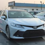 Toyota Camry Limited 3.5L petrol V6 fwd 2023 white inside beige - Thumbnail 3