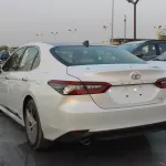 Toyota Camry Limited 3.5L petrol V6 fwd 2023 white inside beige - Thumbnail 5