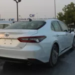 Toyota Camry Limited 3.5L petrol V6 fwd 2023 white inside beige - Thumbnail 6