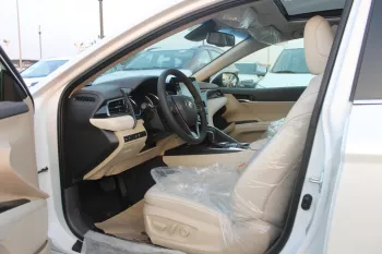 Toyota Camry Limited 3.5L petrol V6 fwd 2023 white inside beige