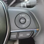 Toyota Camry GLE 2.5L Petrol fwd 2023 white - Thumbnail 8