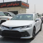 Toyota Camry GLE 2.5L Petrol fwd 2023 white - Thumbnail 2