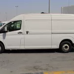 LHD - TOYOTA HIACE 2.8L 2023 DIESEL 3 SEATER PANNEL VAN HIGH ROOF - Thumbnail 3